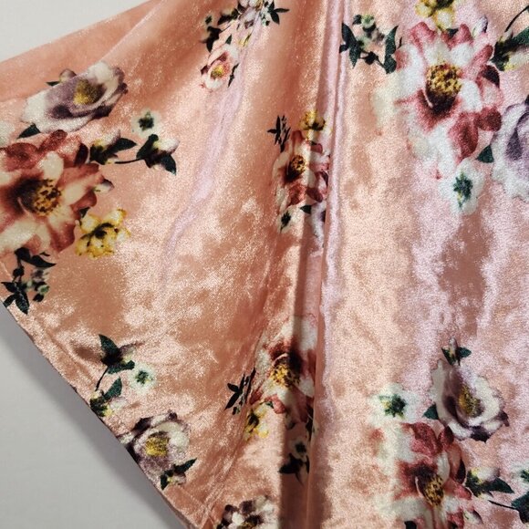 Do Everything in Love Women's One Size Velour Floral Kimono Cardigan Cover-Up - Picture 6 of 16